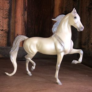Breyer horse- “happy holidays 2006”